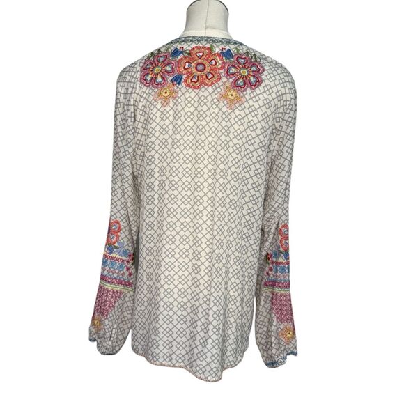 Johnny Was Biya Katie Blouse Women’s Medium 100% Silk Floral Embroidered Top - Picture 7 of 9